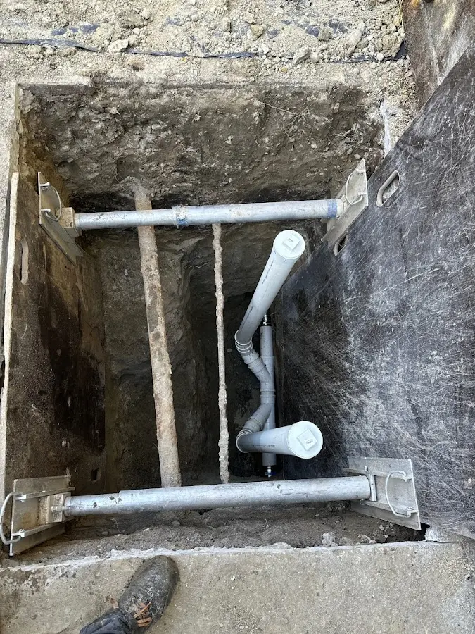 Experienced plumber completing Drain Cleaning work in Homeland